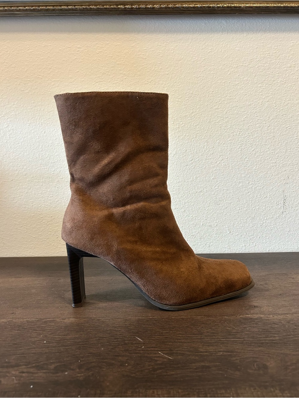 Vintage Splash Suede Heeled Boots